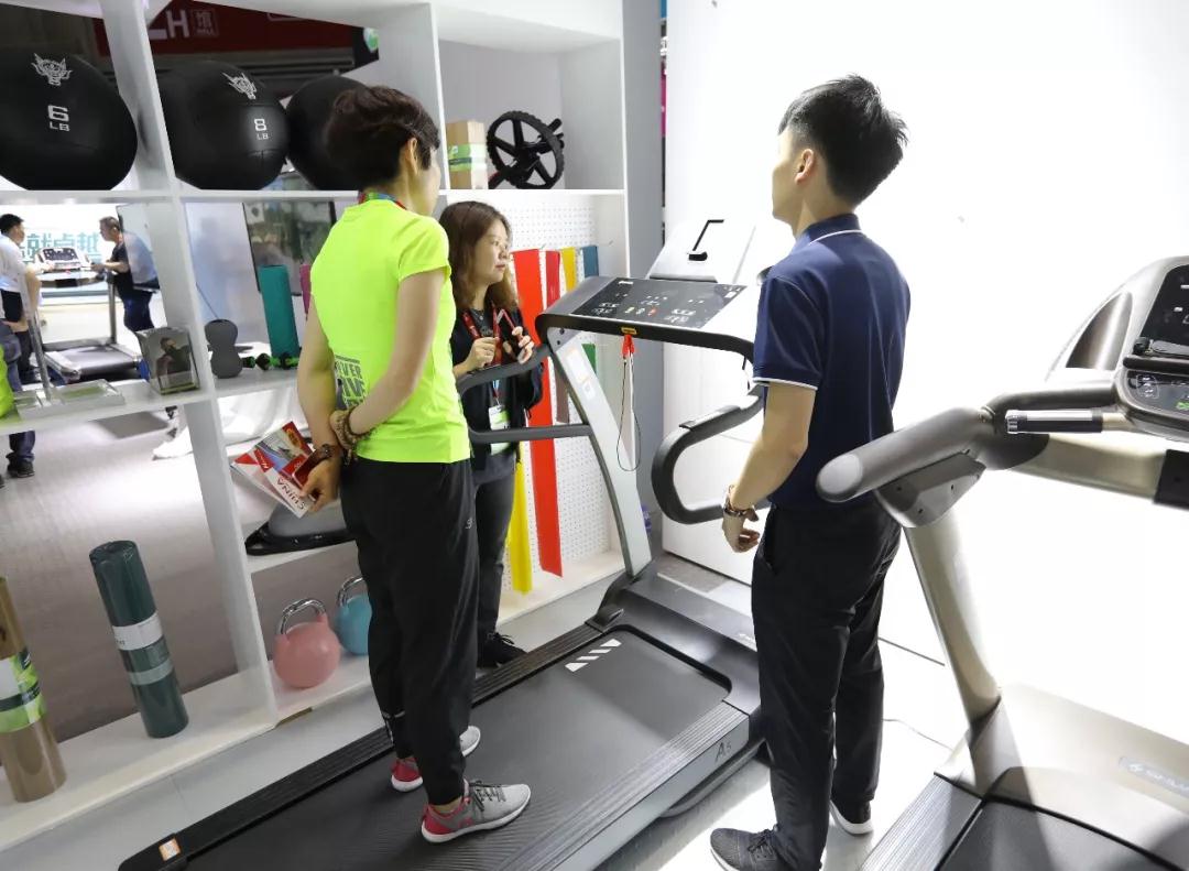 健身器材-南宫NG28阿里语音智能A5跑步机